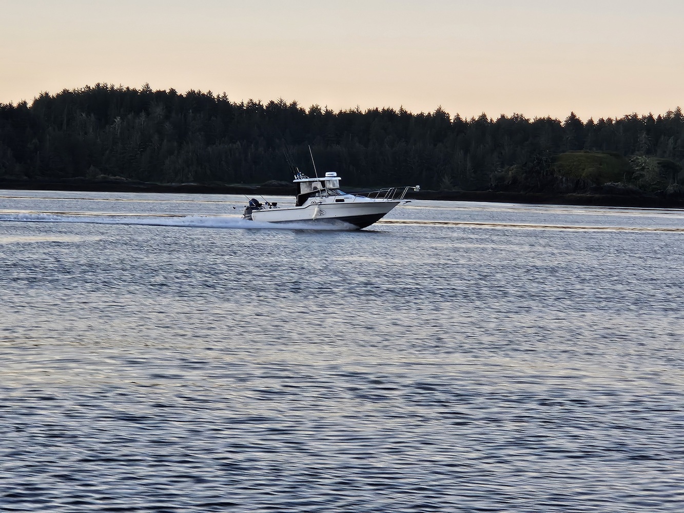 Fishing and lodge photo from Qaayuuk on Kyuquot Sound